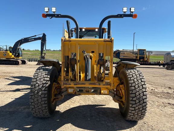 2019 John Deere 772G