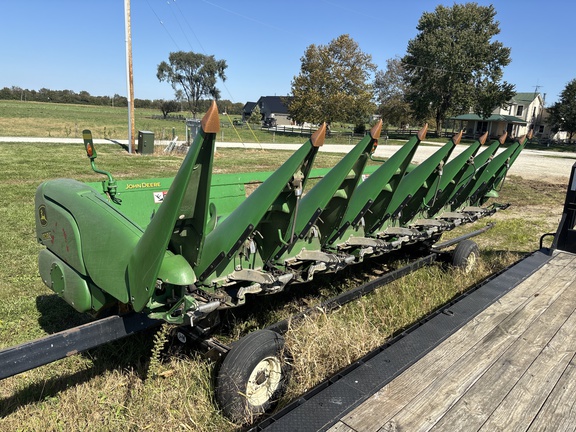 John Deere 608C