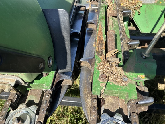 Used 2009 John Deere 608C Corn and Row Crop headers at Koenig Equipment in Anna, OH - Photo13