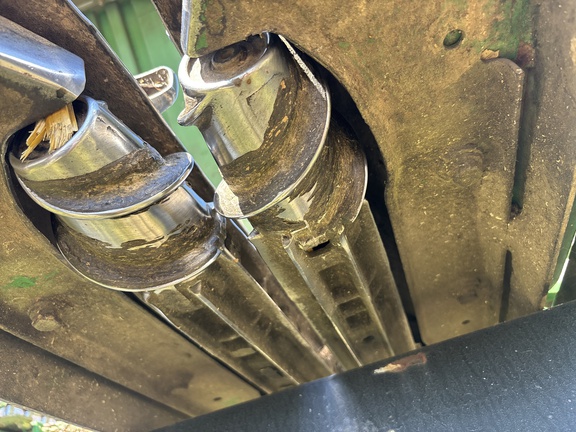 Used 2009 John Deere 608C Corn and Row Crop headers at Koenig Equipment in Anna, OH - Photo17