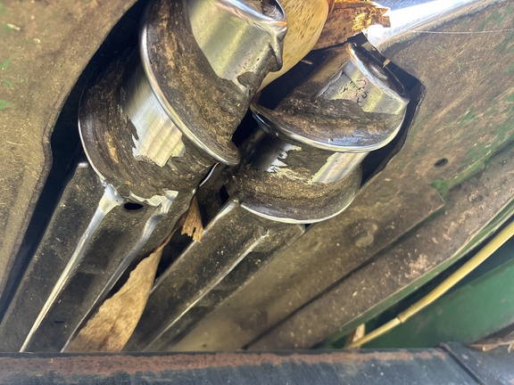 Used 2009 John Deere 608C Corn and Row Crop headers at Koenig Equipment in Anna, OH - Photo26