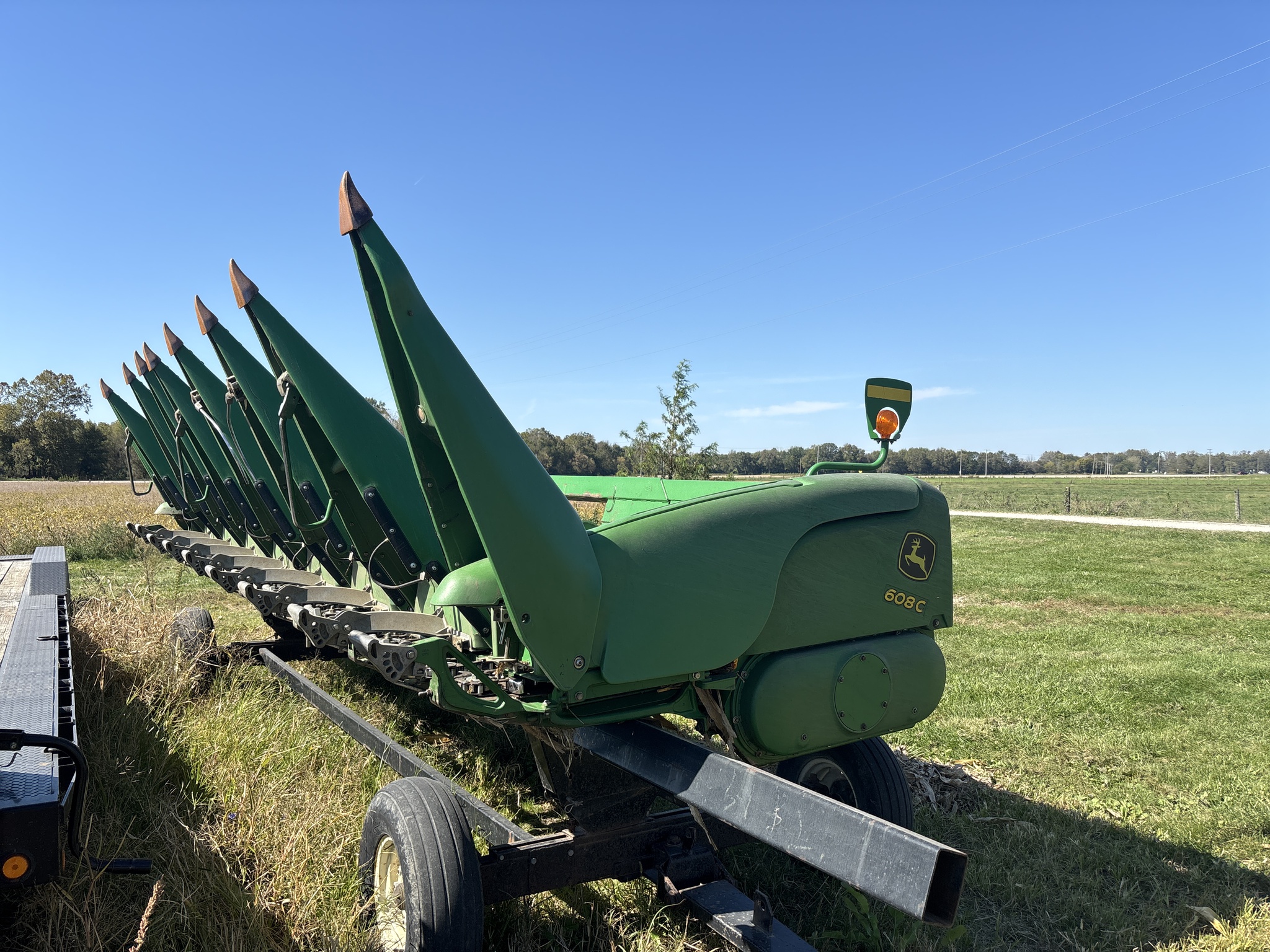 Used 2009 John Deere 608C Corn and Row Crop headers at Koenig Equipment in Anna, OH - PhotoXL3