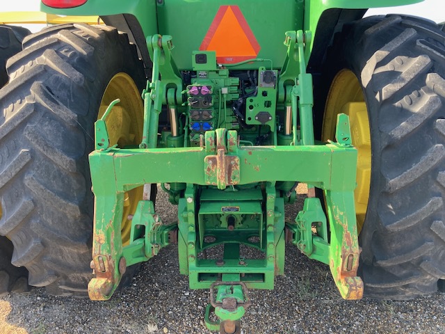 2015 John Deere 8295R Image 12