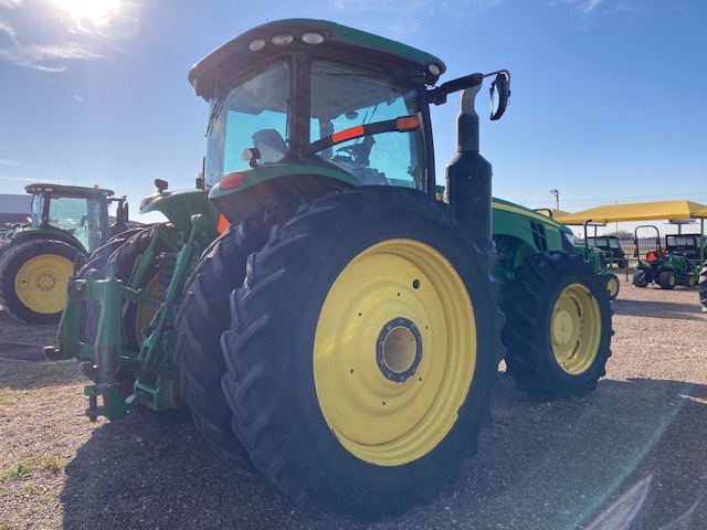 2015 John Deere 8295R Image 4