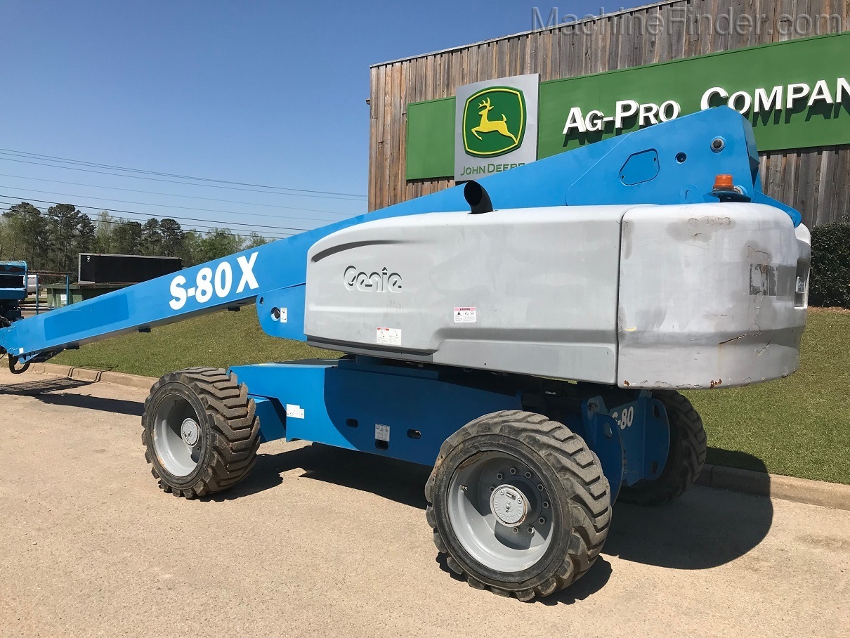 2011 Genie S80X Image 2