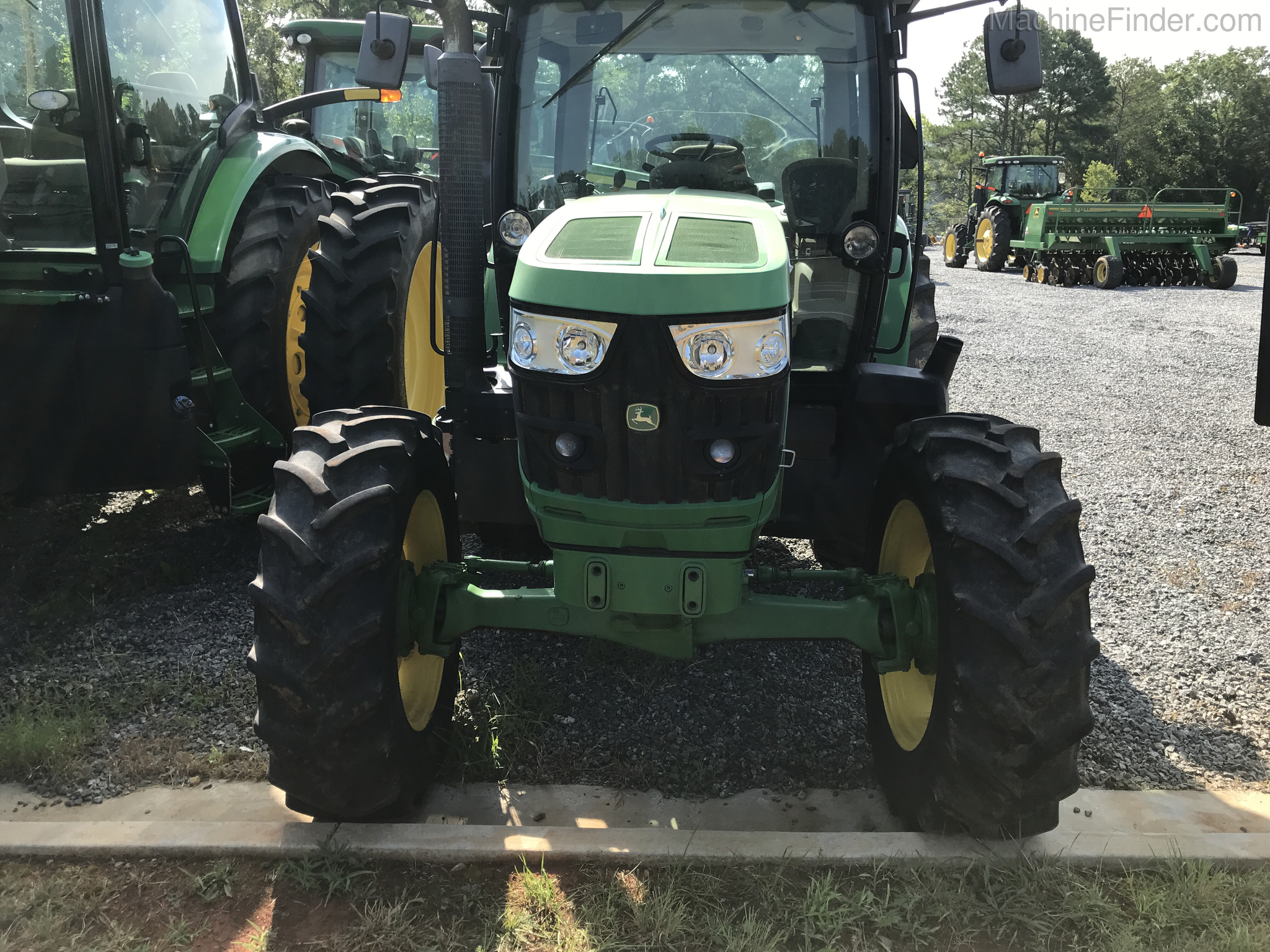 2015 John Deere 6125R Image 4
