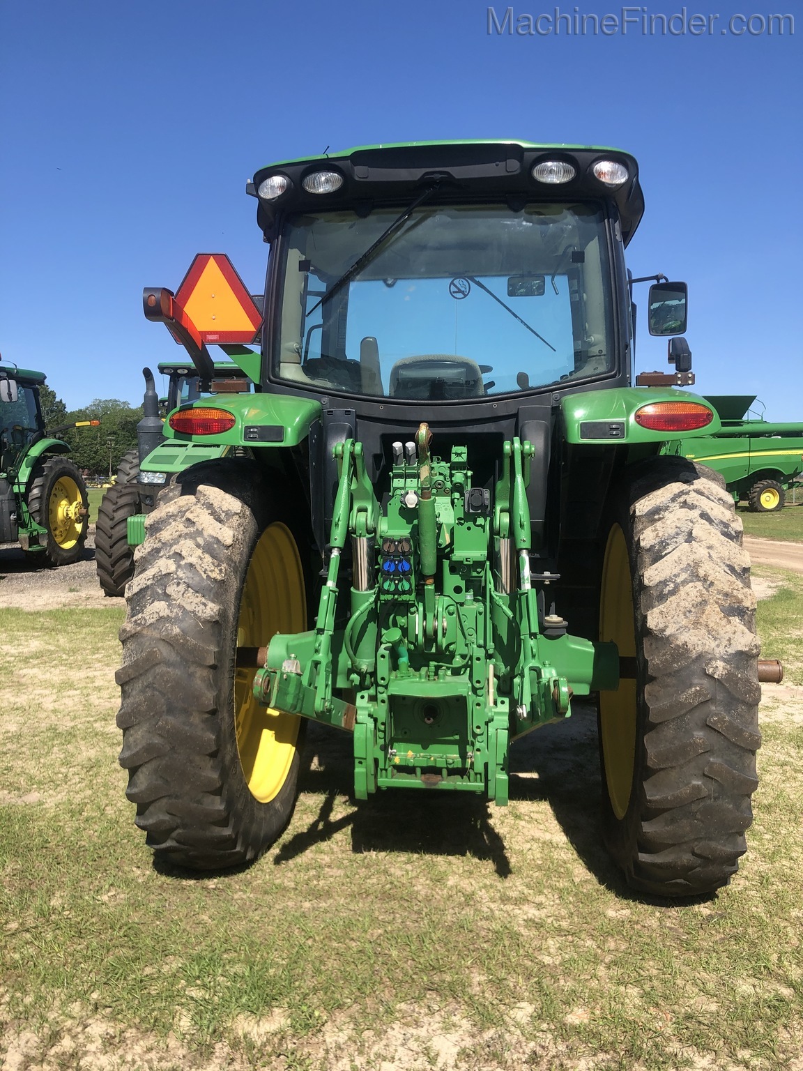 2016 John Deere 6145R Image 4