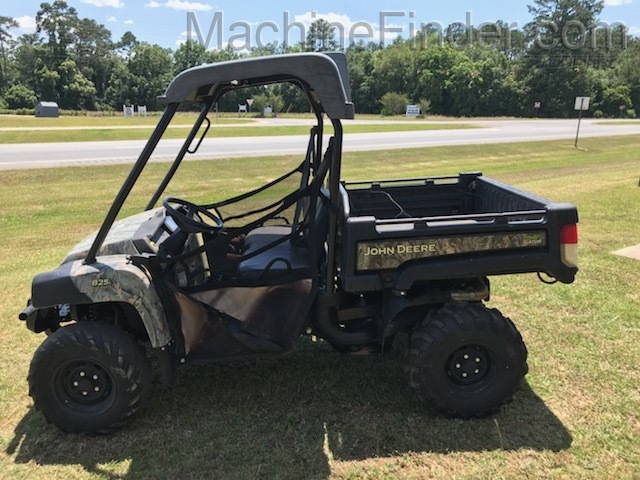 2016 John Deere 825I Image 3