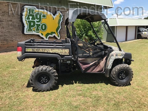 2016 John Deere 825I Image 1