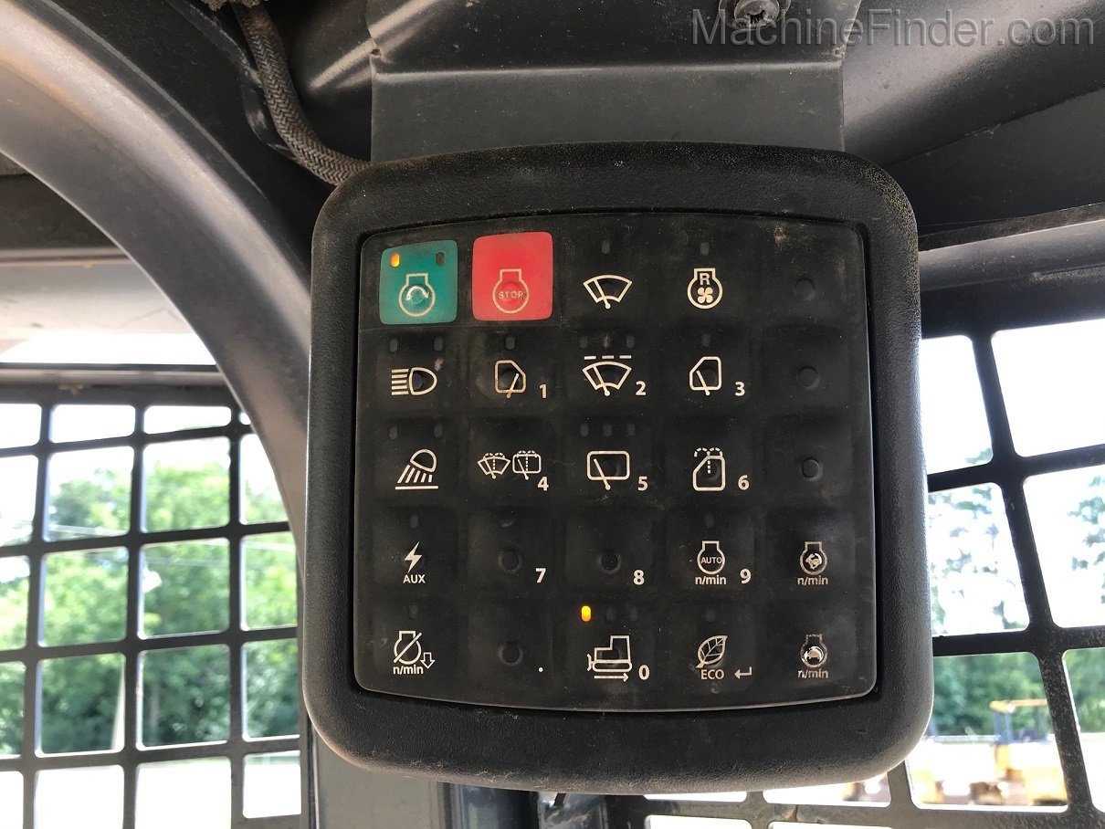 2015 John Deere 550K Image 12