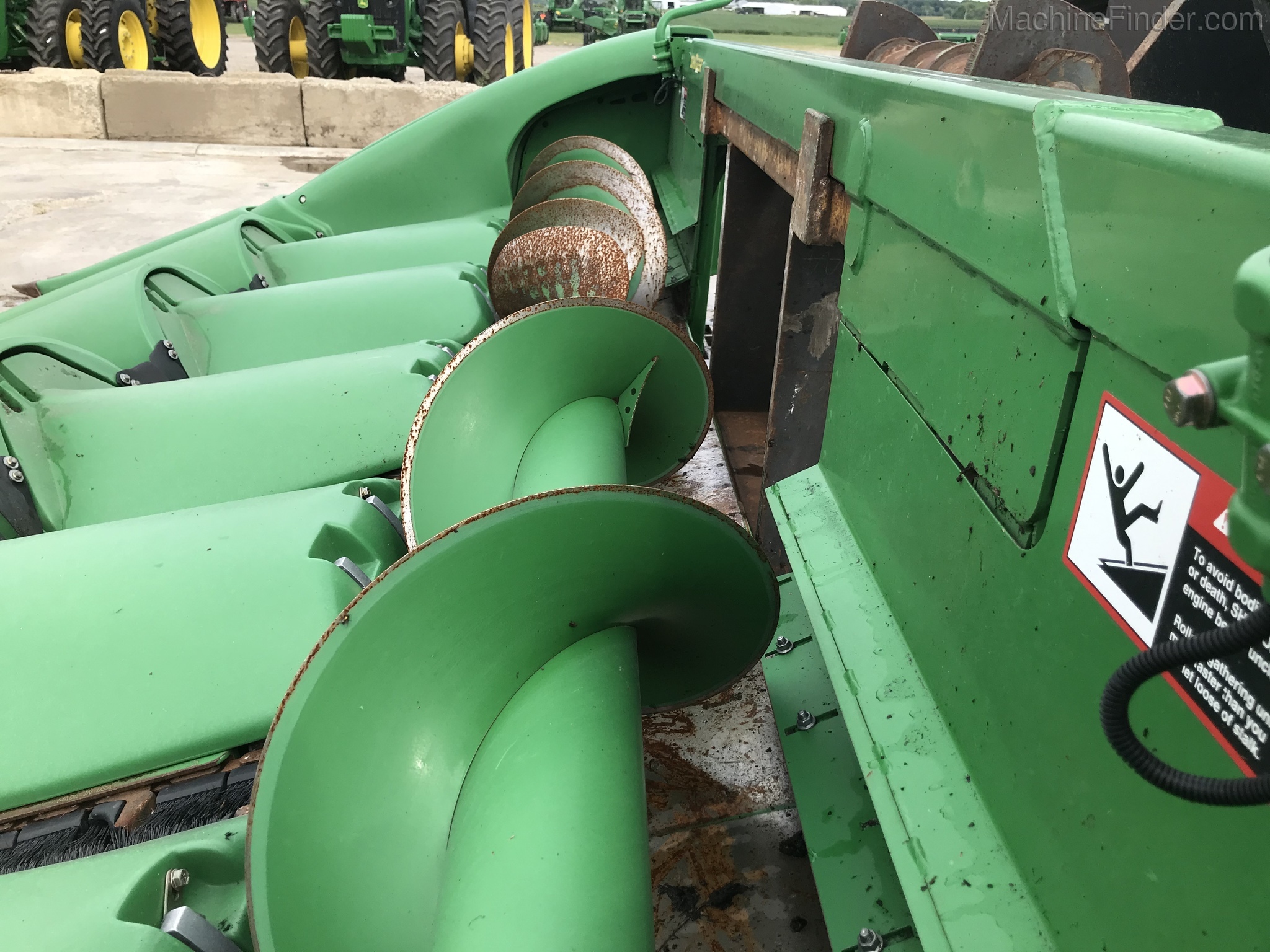 2011 John Deere 606C Image 7