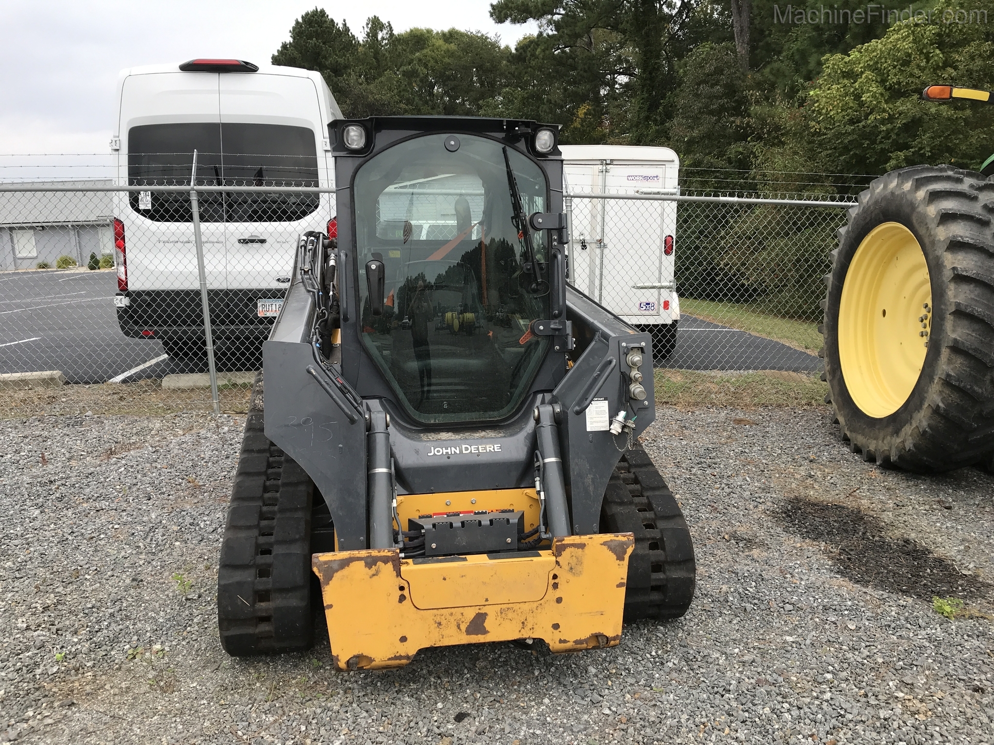 2019 John Deere 325G Image 4