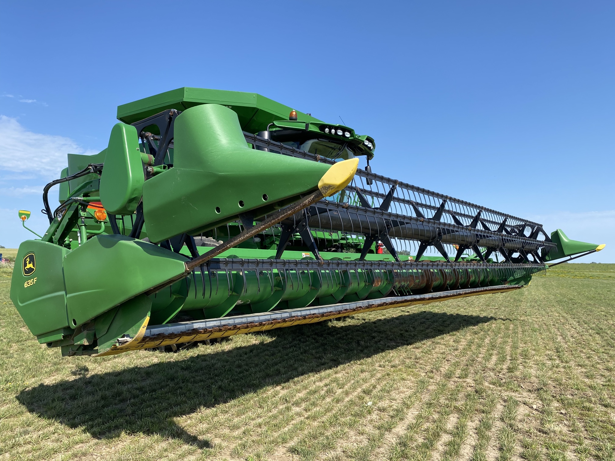 2009 John Deere 635F Image 3