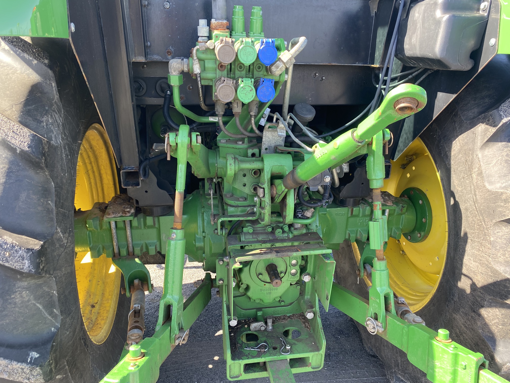 2021 John Deere 5100E Image 5