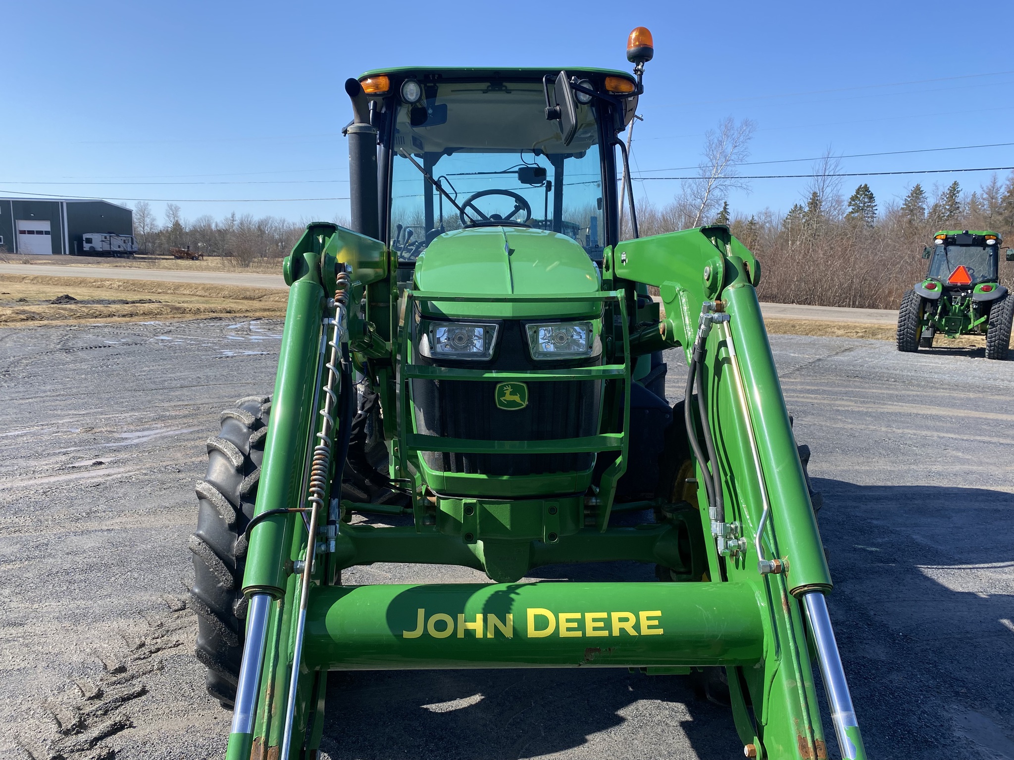 2021 John Deere 5100E Image 11