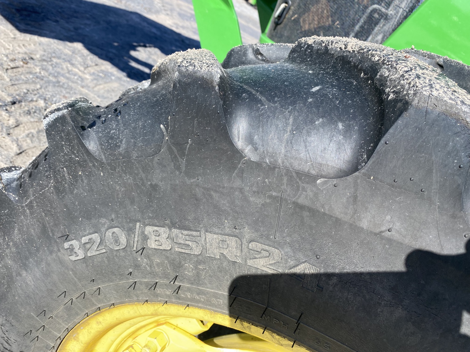 2021 John Deere 5100E Image 19