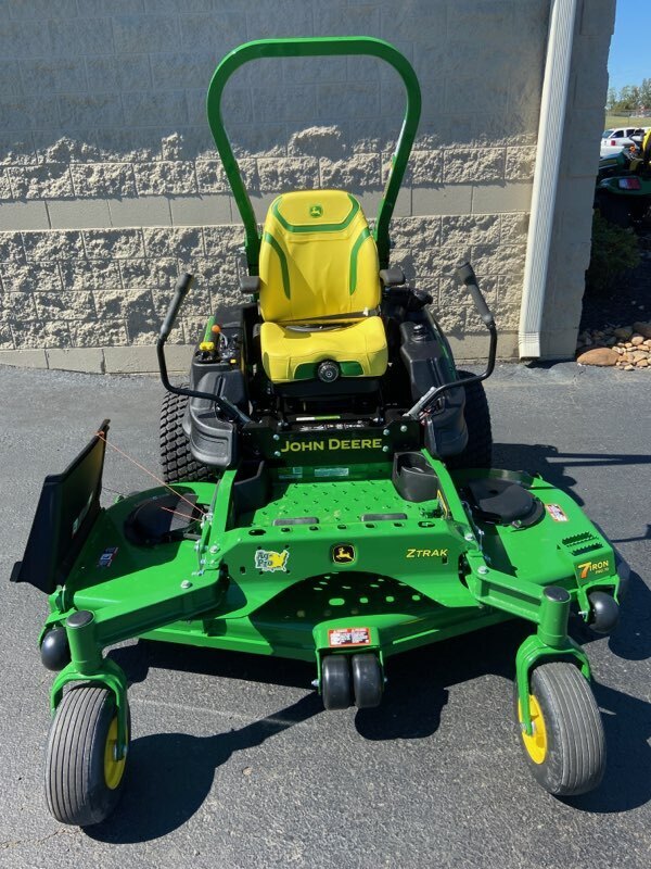 2025 John Deere Z970R Image 3