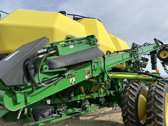 2017 John Deere 1890 (36th thumbnail)
