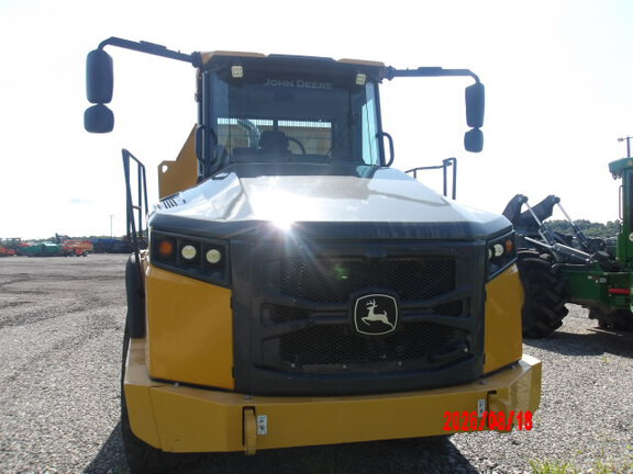 2023 John Deere 260 P