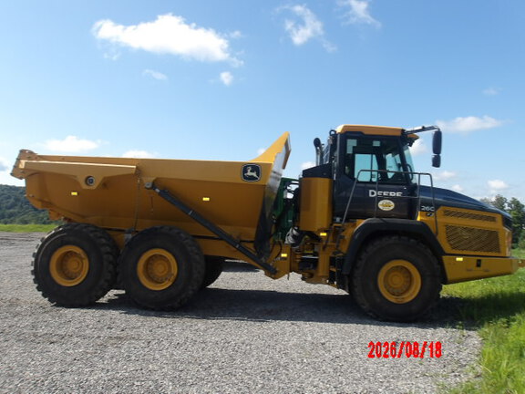 2023 John Deere 260 P