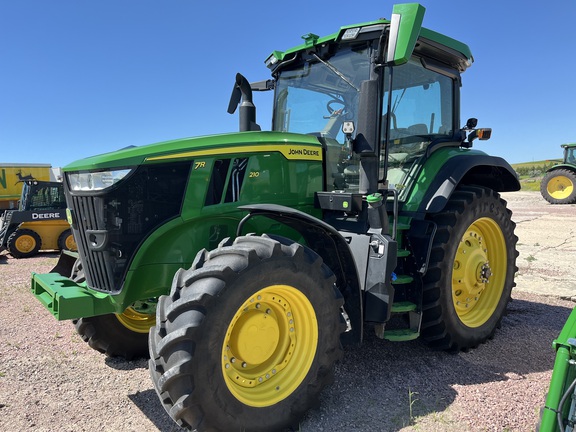 2022 John Deere 7R 210 (2nd thumbnail)