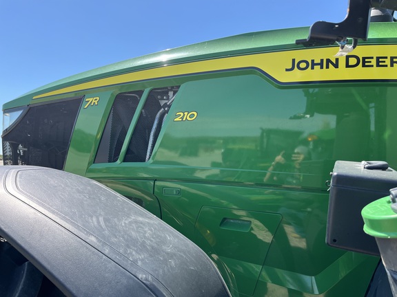 2022 John Deere 7R 210 (3rd thumbnail)