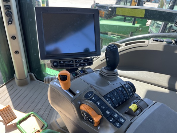 2022 John Deere 7R 210 (7th thumbnail)