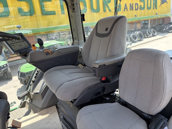2022 John Deere 7R 210 (7th thumbnail)