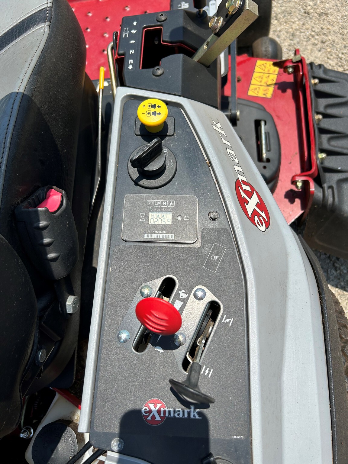 2019 Exmark RADIUS X Image 6