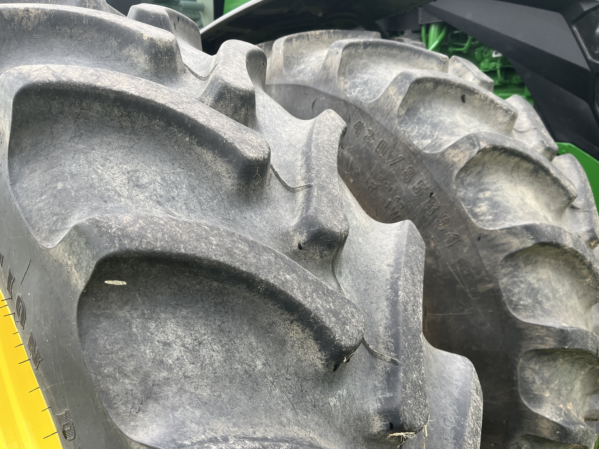  2023 John Deere 8R 370 at Heritage Tractor in Kewanee, IL