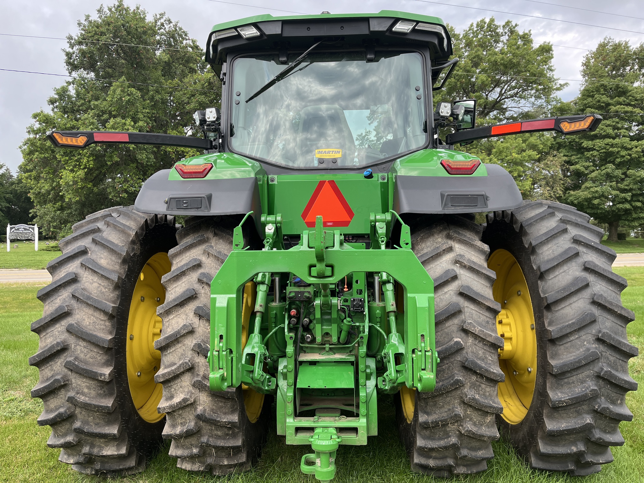  2023 John Deere 8R 370 at Heritage Tractor in Kewanee, IL
