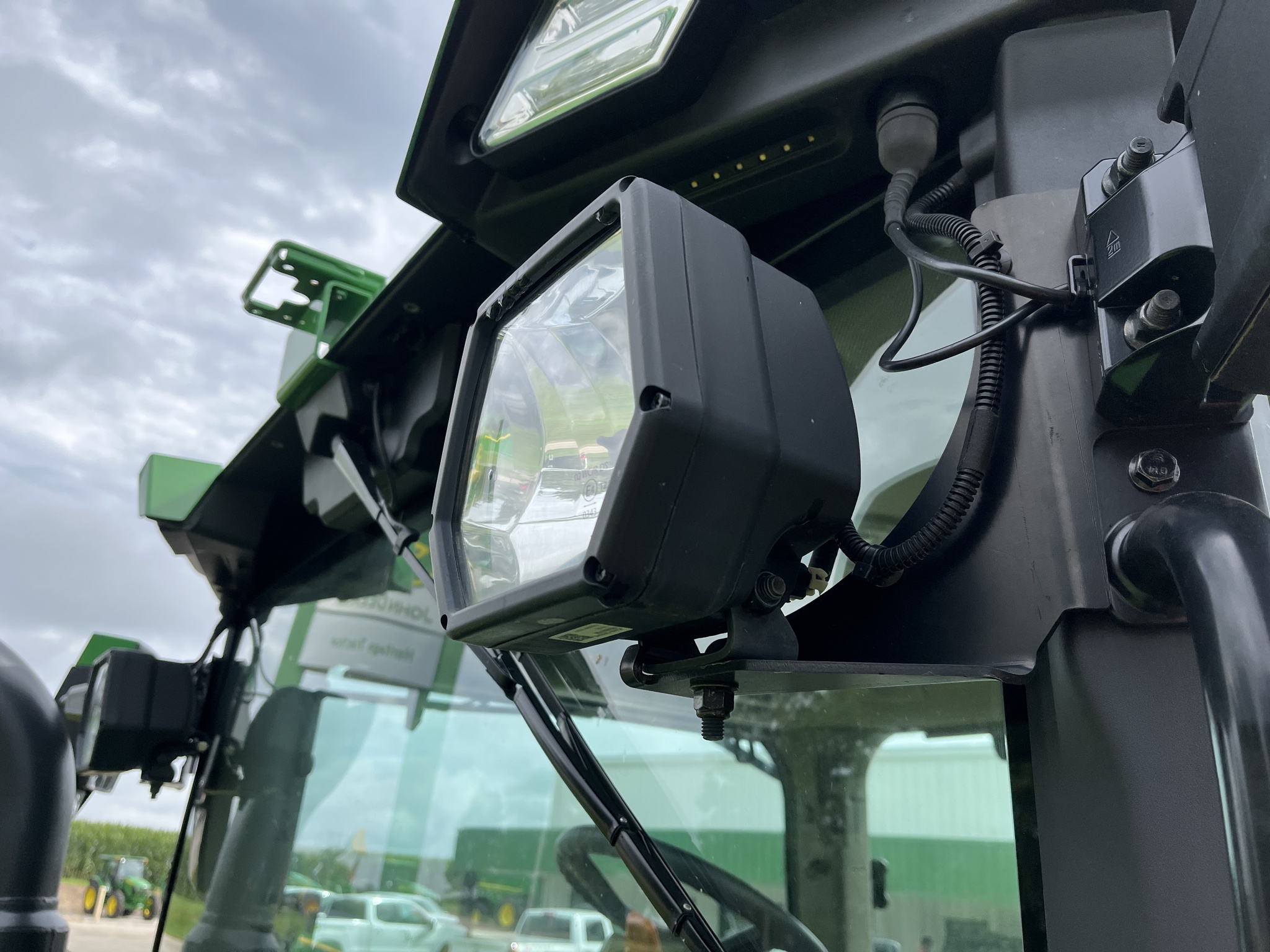  2023 John Deere 8R 370 at Heritage Tractor in Kewanee, IL