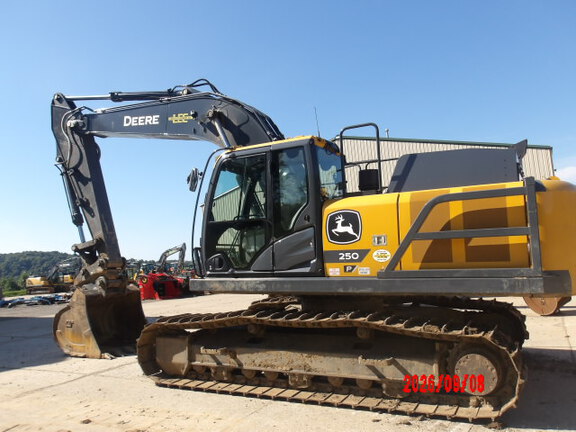 2024 John Deere 250 P-Tier