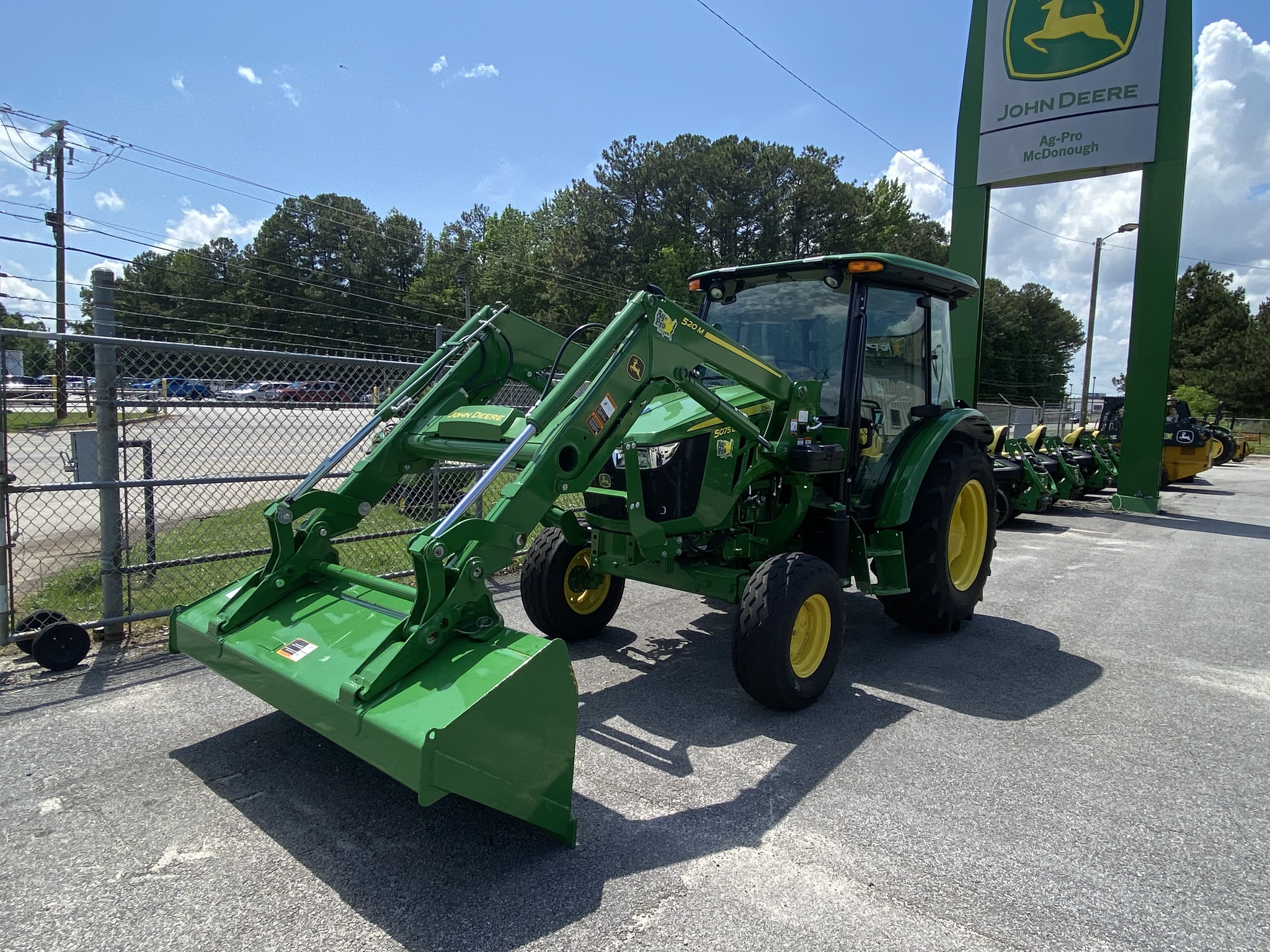2023 John Deere 5075E Image 4