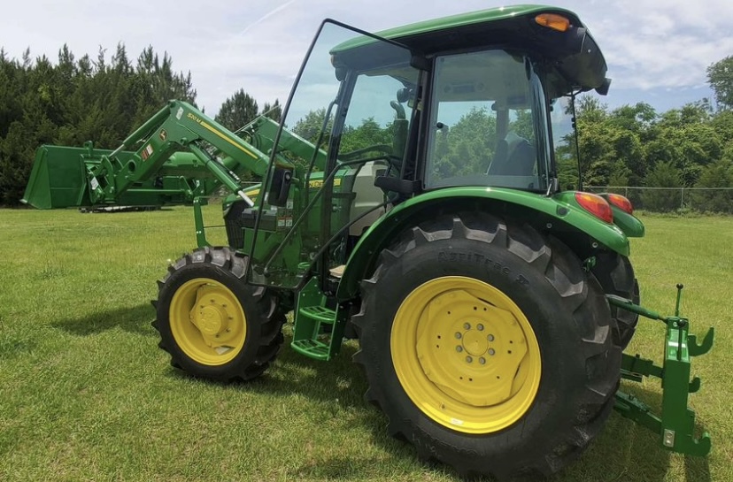 2024 John Deere 5060E Image 3