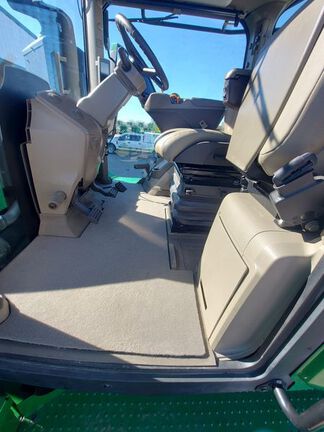 Used 2023 John Deere 9RX 640 Track Tractors at Horizon Ag & Turf in Lloydminster, AB - Photo6