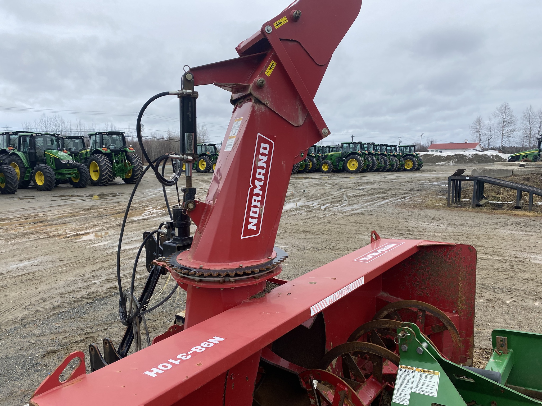 2016 John Deere 6130R Image 20