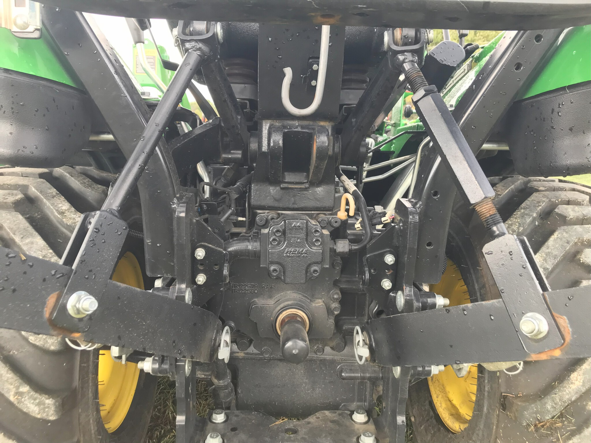2021 John Deere 1023E Image 5