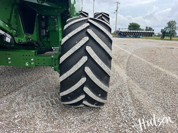 Photo of 2024 John Deere S780