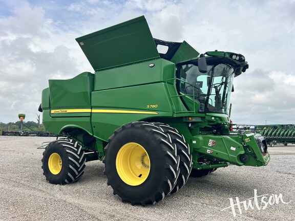 Photo of 2024 John Deere S780
