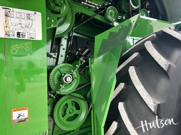 Photo of 2024 John Deere S780