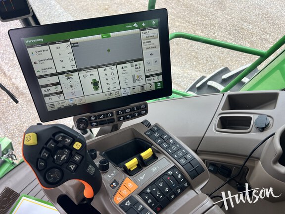 Photo of 2024 John Deere S780