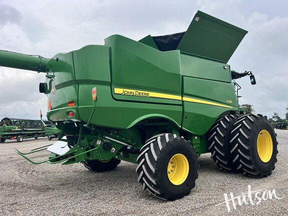 Photo of 2024 John Deere S780