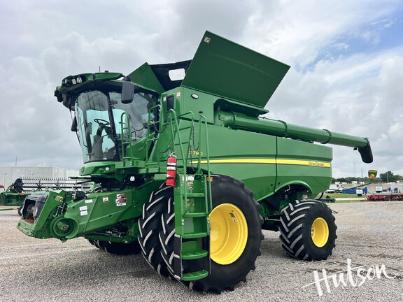 Photo of 2024 John Deere S780