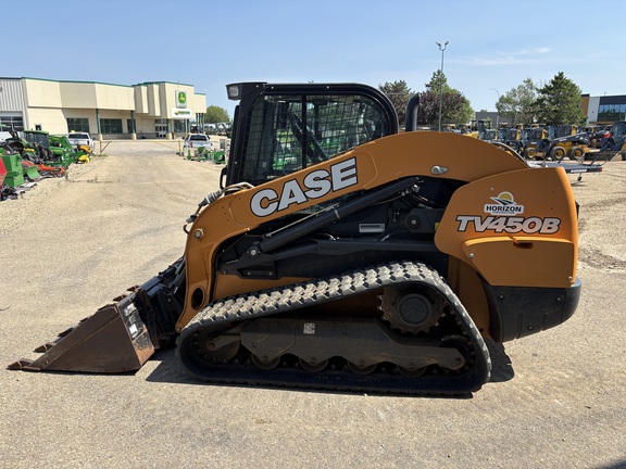 Used 2022 Case TV450B Compact Track Loaders at Horizon Ag & Turf in Edmonton West, AB - Photo6