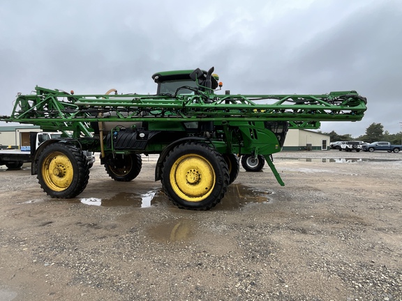 Photo of 2021 John Deere R4038