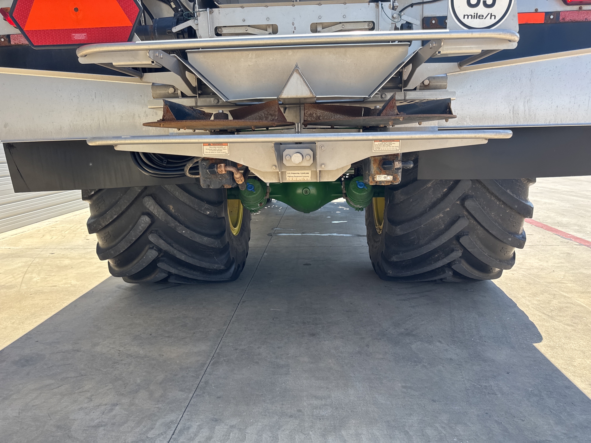 2023 John Deere 800R Image 24
