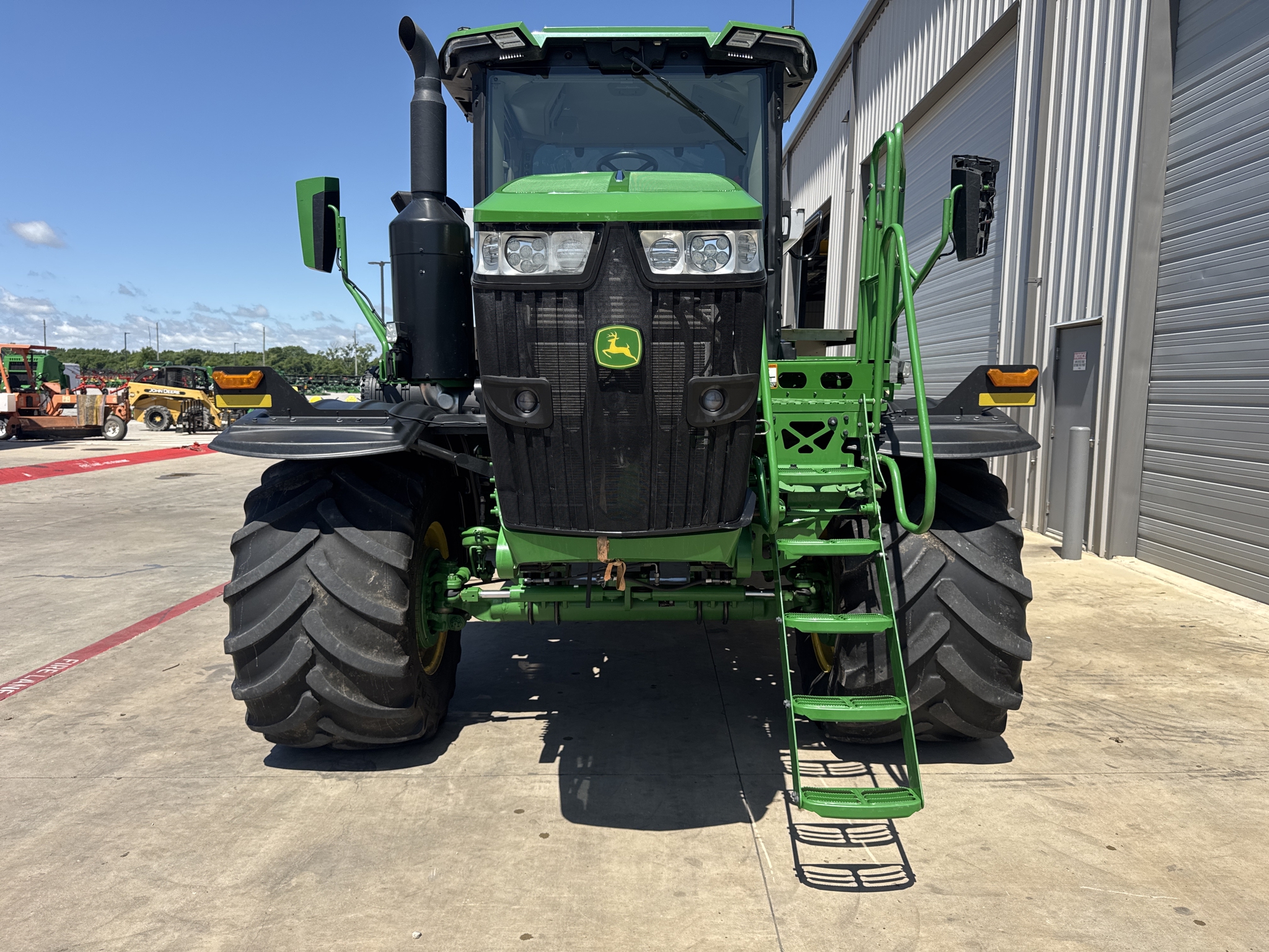 2023 John Deere 800R Image 5