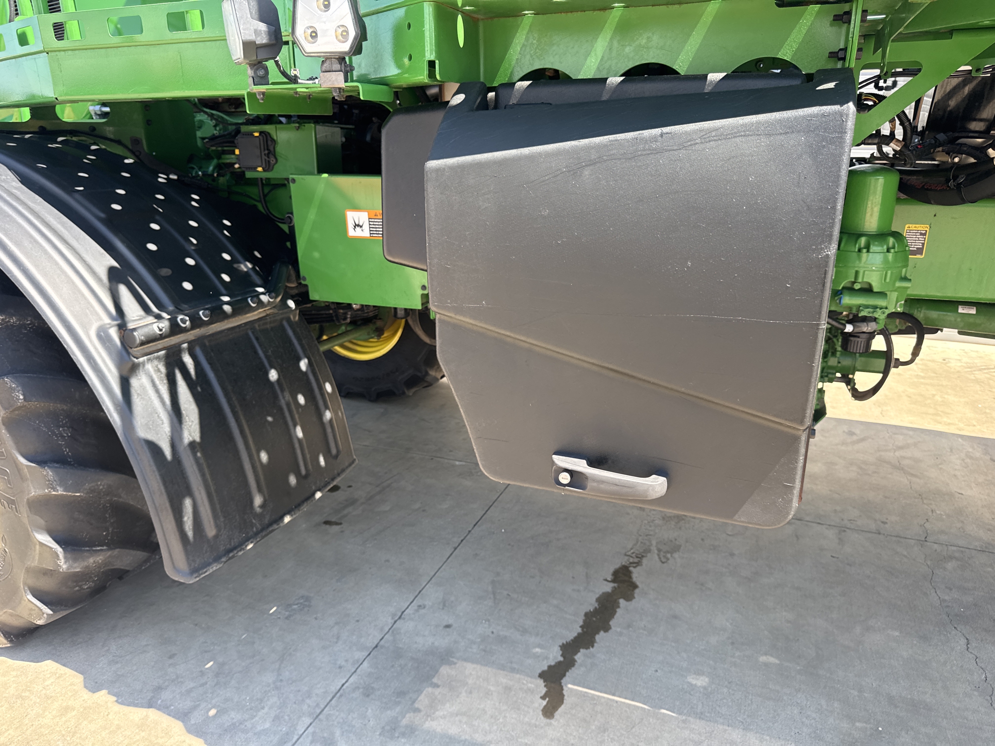 2023 John Deere 800R Image 21