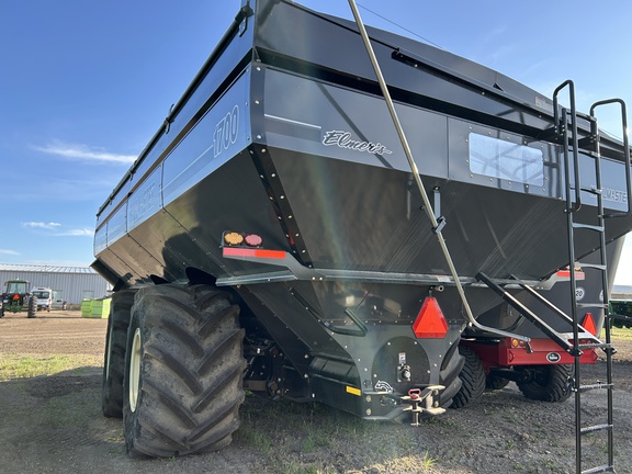 New In-Stock 2024 Elmers 1700 Grain Carts at Horizon Ag & Turf in Wetaskiwin, AB - Photo3